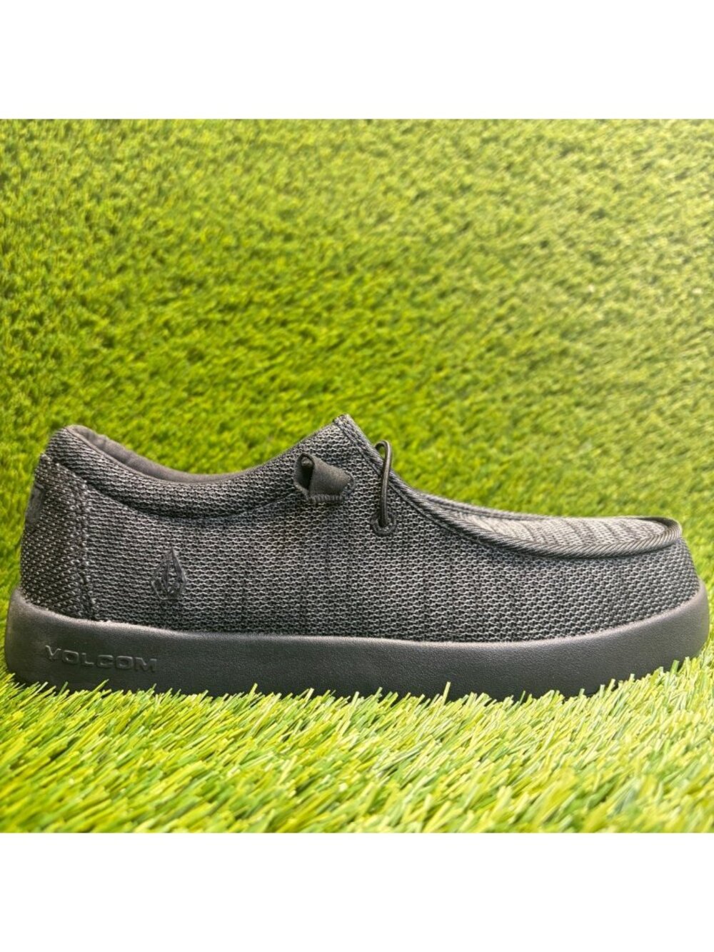 Volcom Chill Mens Size 8E Black Gray Composite Toe Safety Work Slip On Shoes